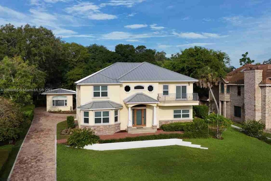 House in Cocoa, Florida, United States 2 - 16640418
