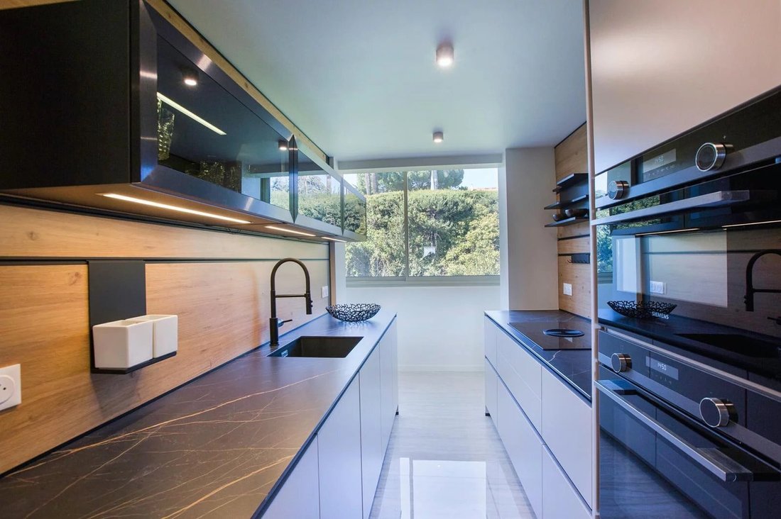 Apartment in La Source, Cannes, France 4 - 16631233
