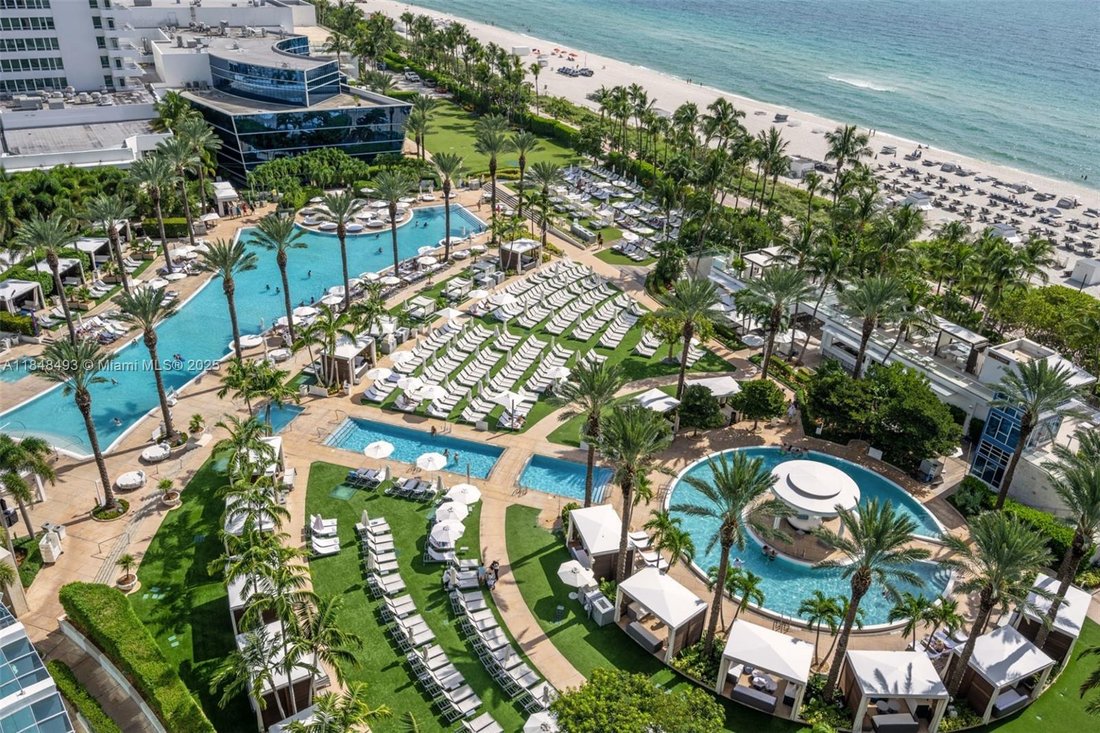 Condo in Miami Beach, Florida, United States 2 - 16640323