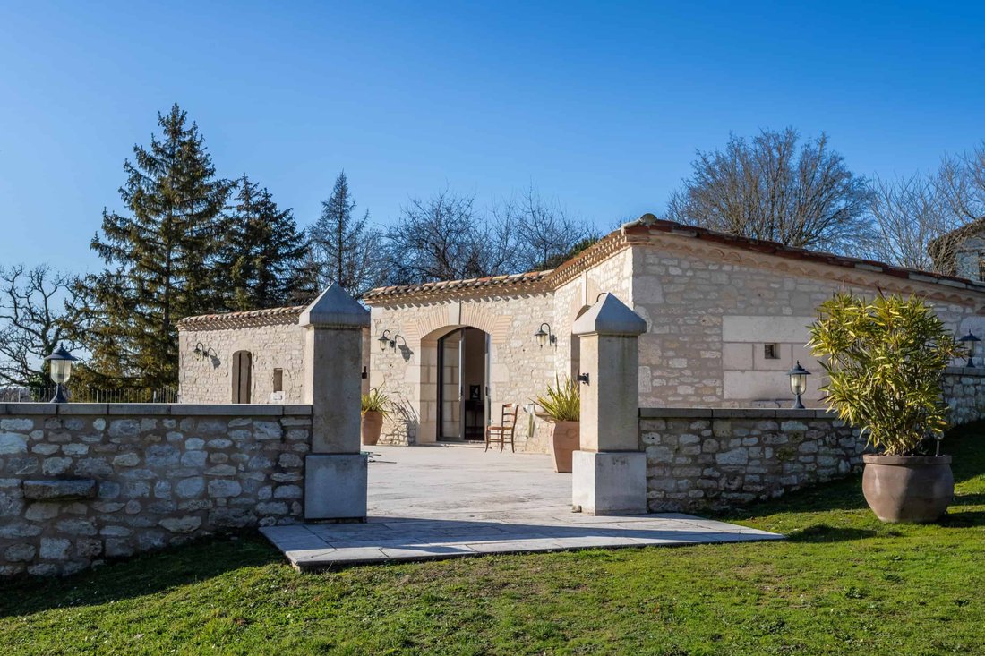 House in Montcuq, Montcuq-en-Quercy-Blanc, France 5 - 16629158