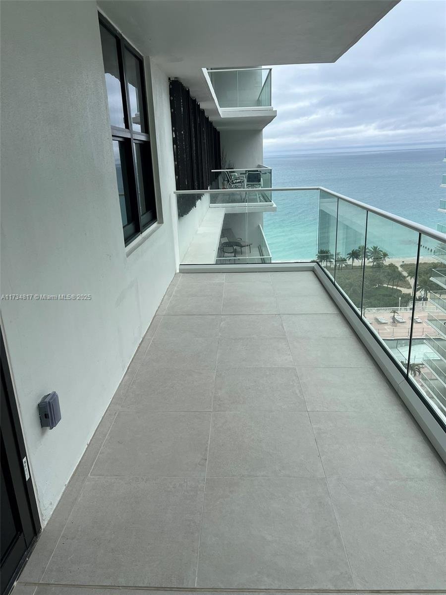Condo in Bal Harbour, Florida, United States 3 - 16636297