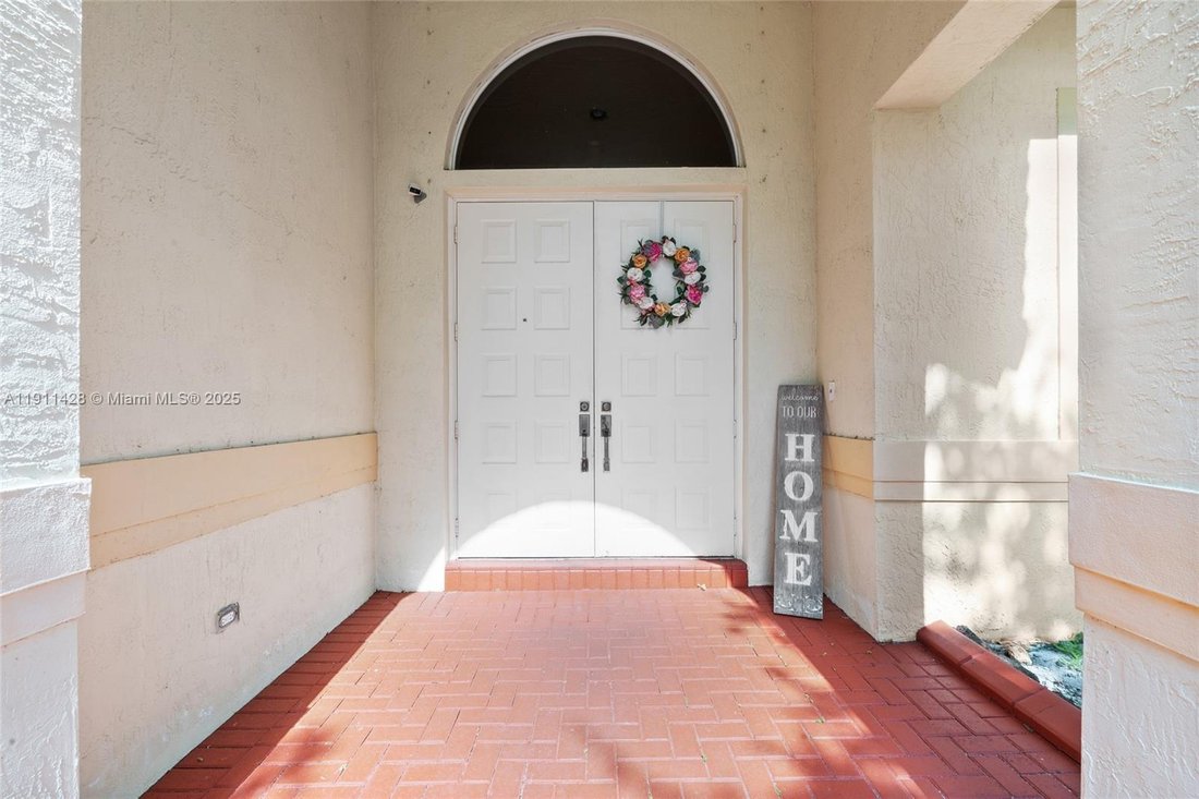 House in Davie, Florida, United States 5 - 16635559