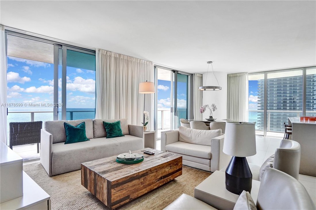 Condo in Hallandale Beach, Florida, United States 1 - 16639966