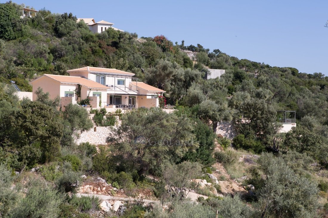 Villa in Porou, Ellomenos, Greece 3 - 16644241