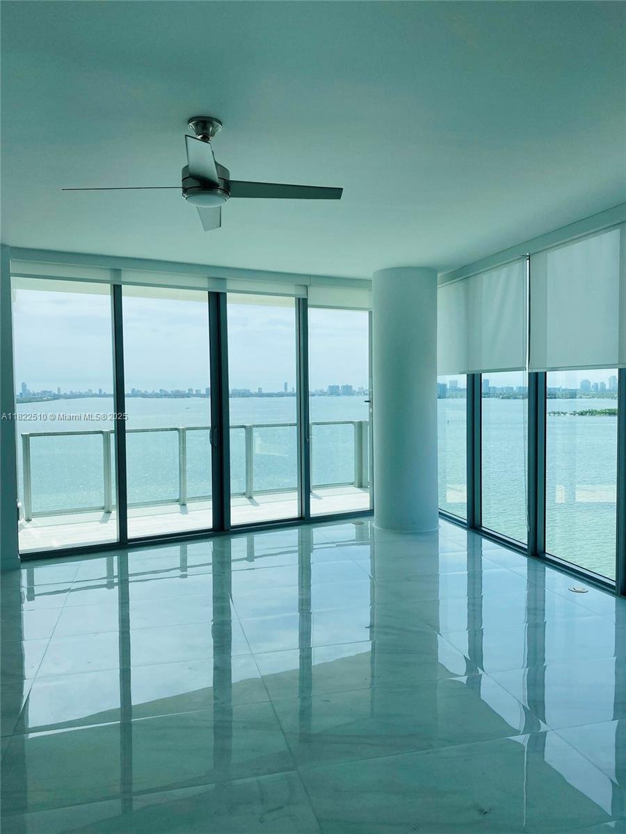 Condo in Miami, Florida, United States 4 - 16635626