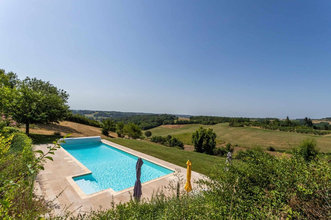 House in Lauzerte, Occitania, France 4 - 16629127
