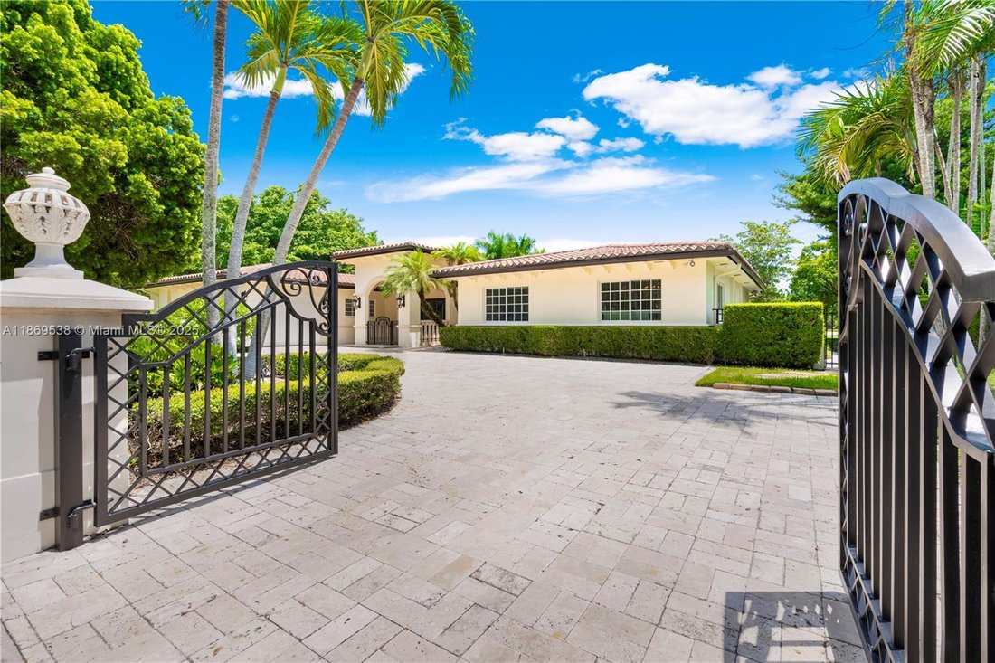 House in Coral Gables, Florida, United States 2 - 16638048