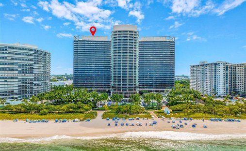 Condo in Bal Harbour, Florida, United States 1