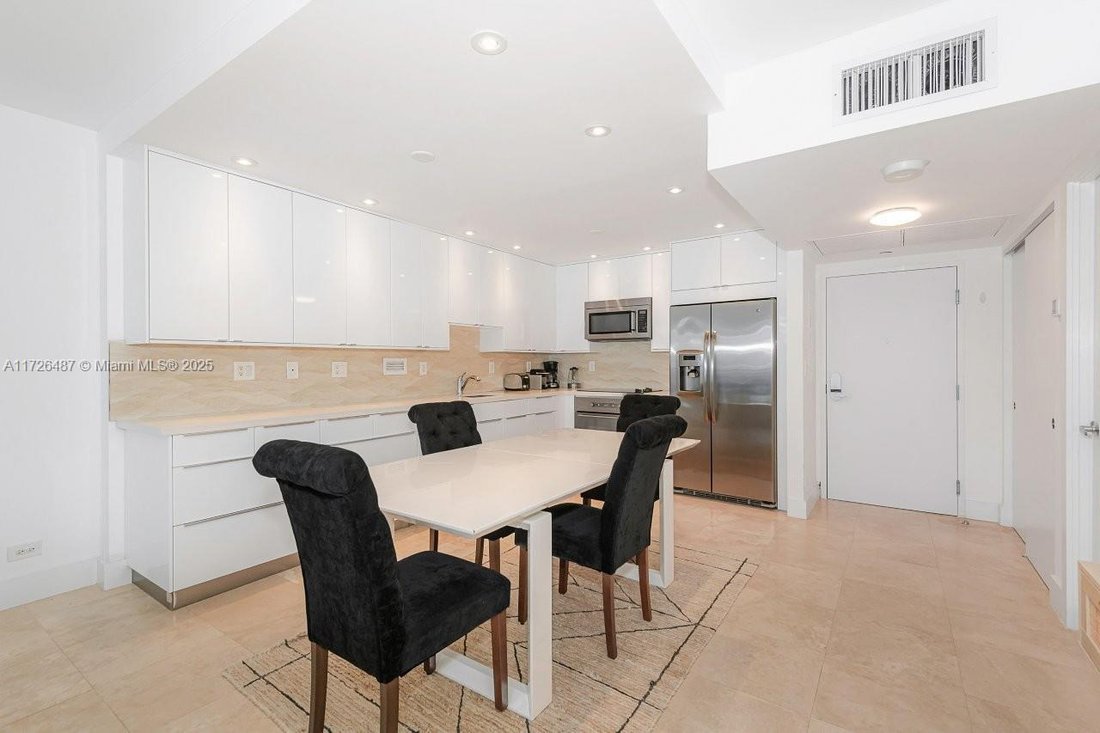 Condo in Miami Beach, Florida, United States 4 - 16638968
