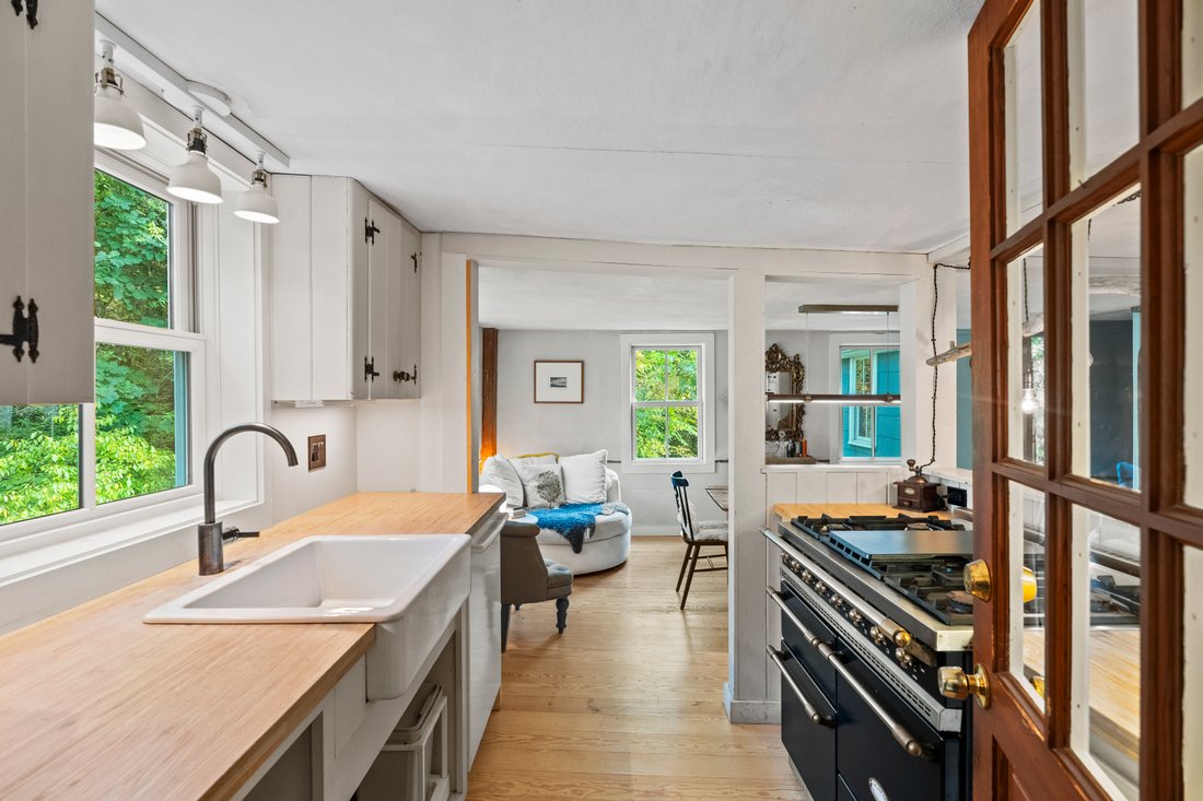 House in East Hampton, Connecticut, United States 3 - 16631008