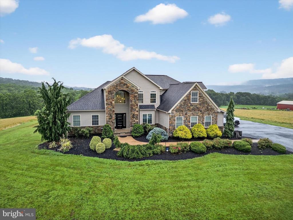House in Halifax, Pennsylvania, United States 2 - 15893871
