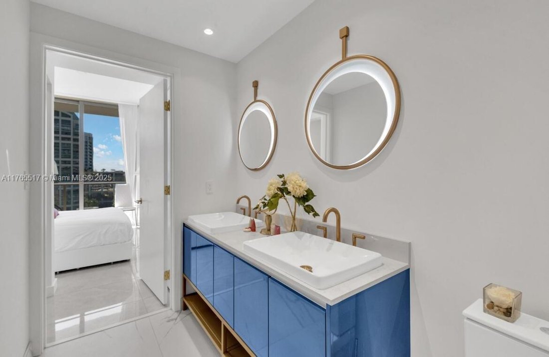 Condo in Miami, Florida, United States 5 - 16636089