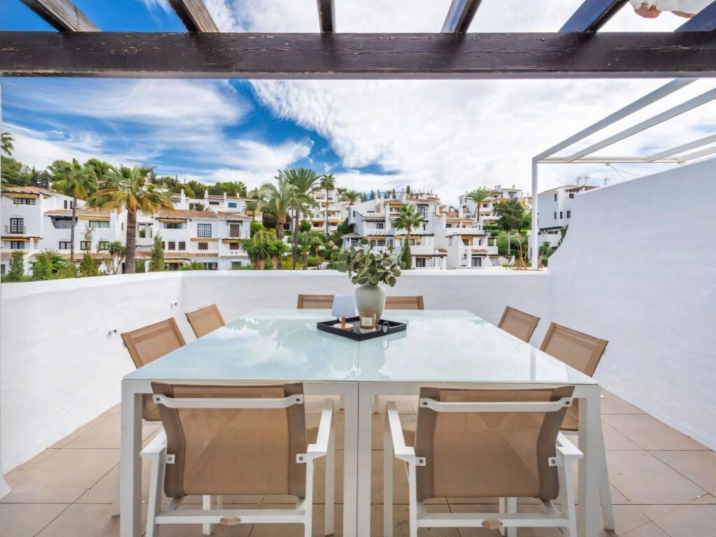 Apartment in Puerto Banus, Marbella, Spain 2 - 16645379