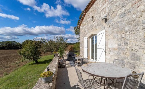 Castle for Sale in Beauville, Nouvelle-Aquitaine, France