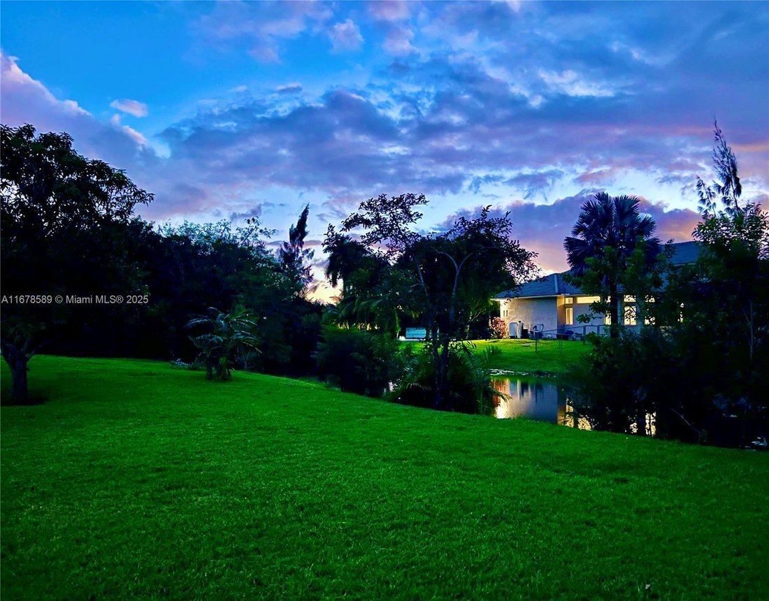 House in Weston, Florida, United States 1 - 16639856