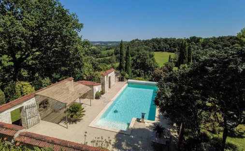 Castle for Sale in Beauville, Nouvelle-Aquitaine, France
