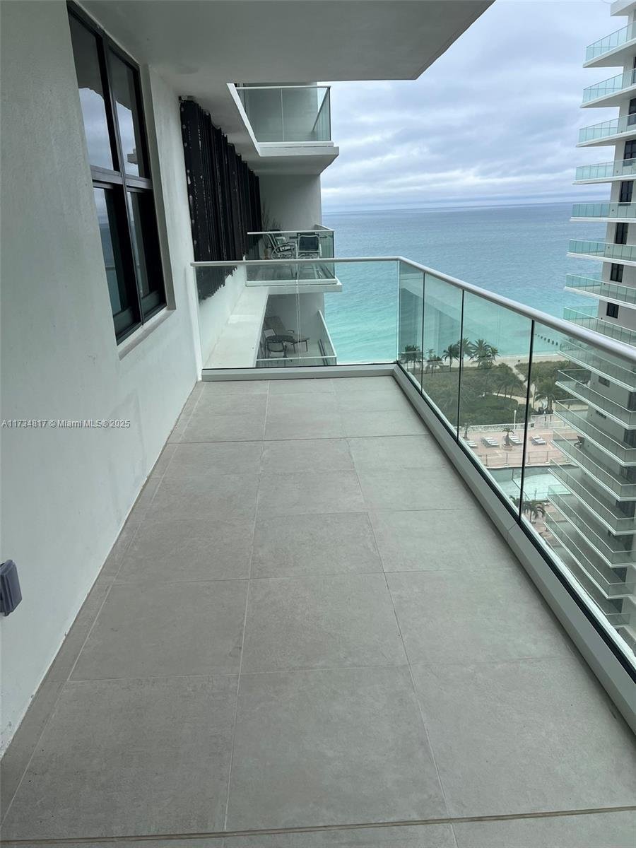 Condo in Bal Harbour, Florida, United States 2 - 16636297