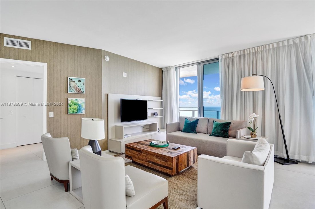 Condo in Hallandale Beach, Florida, United States 2 - 16639966