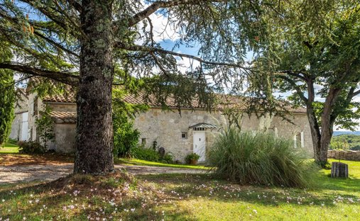 Castle for Sale in Beauville, Nouvelle-Aquitaine, France