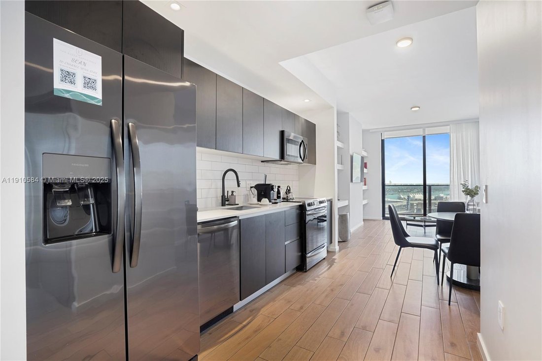 Condo in Miami, Florida, United States 2 - 16640092