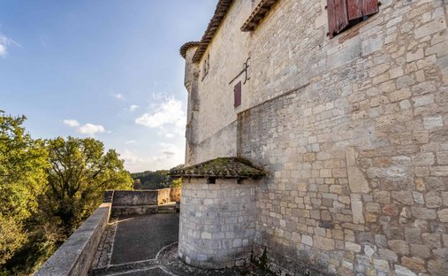 Castle for Sale in Beauville, Nouvelle-Aquitaine, France
