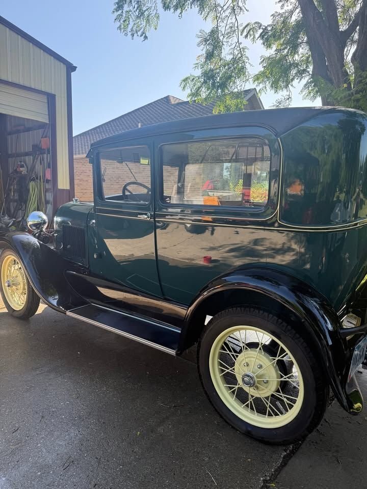 Coupe in Glendale, United States 4 - 16646163