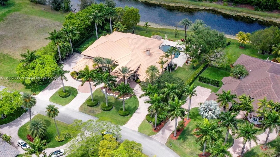 House in Weston, Florida, United States 3 - 16636147