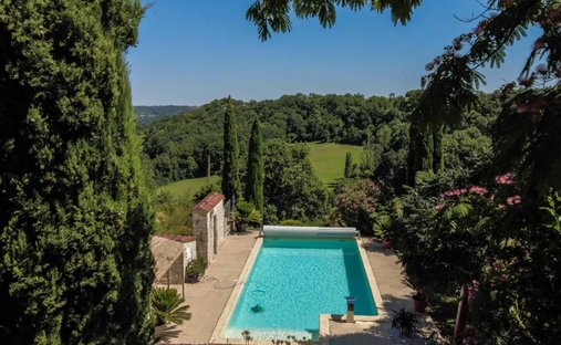 Castle for Sale in Beauville, Nouvelle-Aquitaine, France