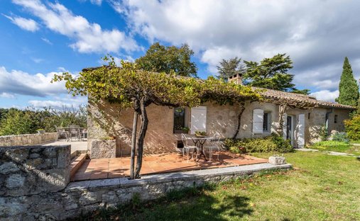 Castle for Sale in Beauville, Nouvelle-Aquitaine, France