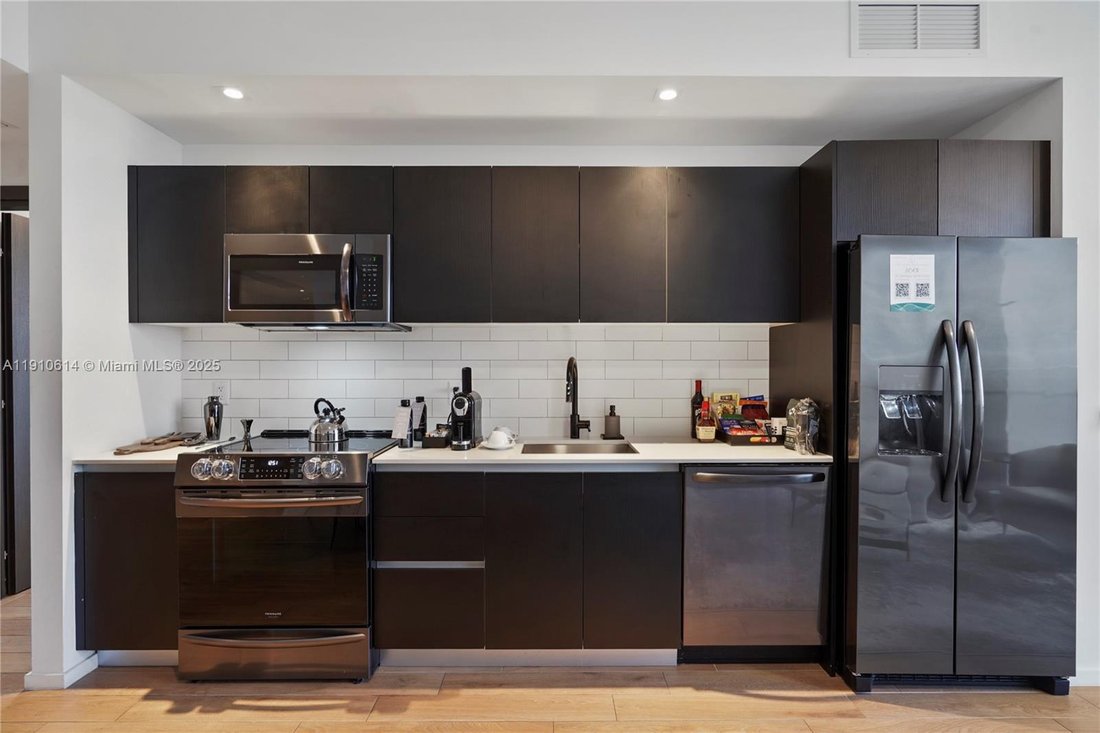 Condo in Miami, Florida, United States 4 - 16640140