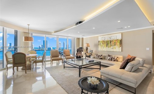 Condo in Golden Beach, Florida, United States 1
