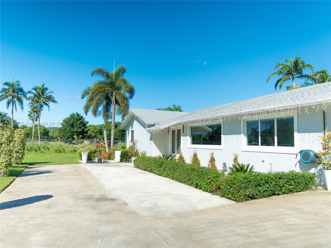 House in Miami, Florida, United States 3 - 16635908