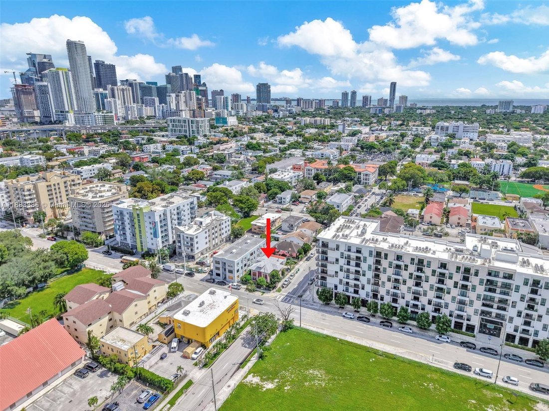 House in Miami, Florida, United States 2 - 16635742