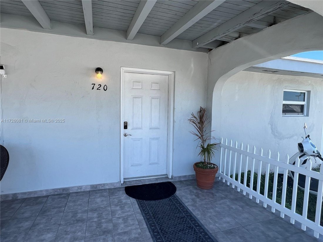 House in Miami, Florida, United States 4 - 16638962