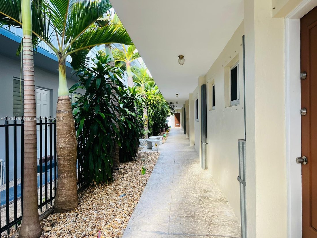 Apartment in Miami Beach, Florida, United States 3 - 16637147