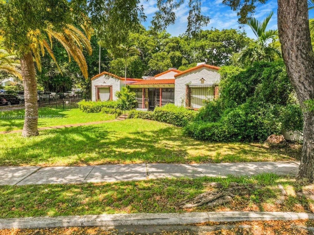 Maison à Miami, Floride, États-Unis 2 - 16638480