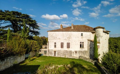 Castle for Sale in Beauville, Nouvelle-Aquitaine, France
