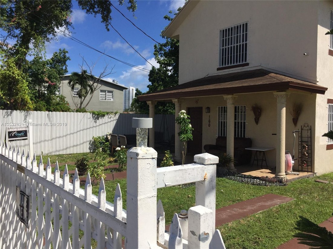 House in Miami, Florida, United States 1 - 16638657