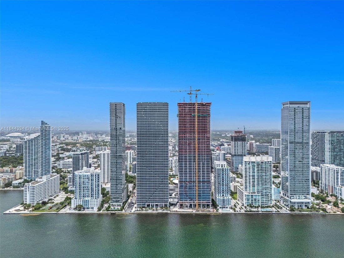 Condo in Miami, Florida, United States 1 - 16638268