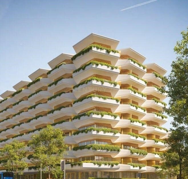 Apartment in Lordelo do Ouro e Massarelos, Porto District, Portugal 1 - 16635301