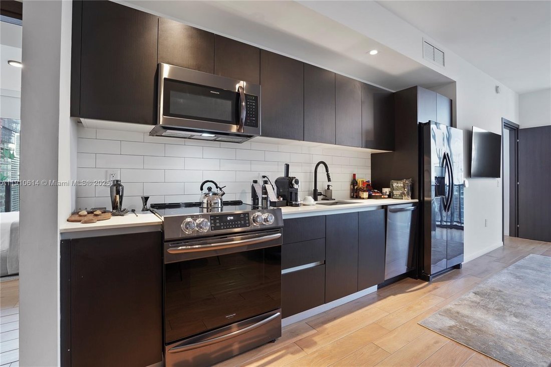 Condo in Miami, Florida, United States 3 - 16640140