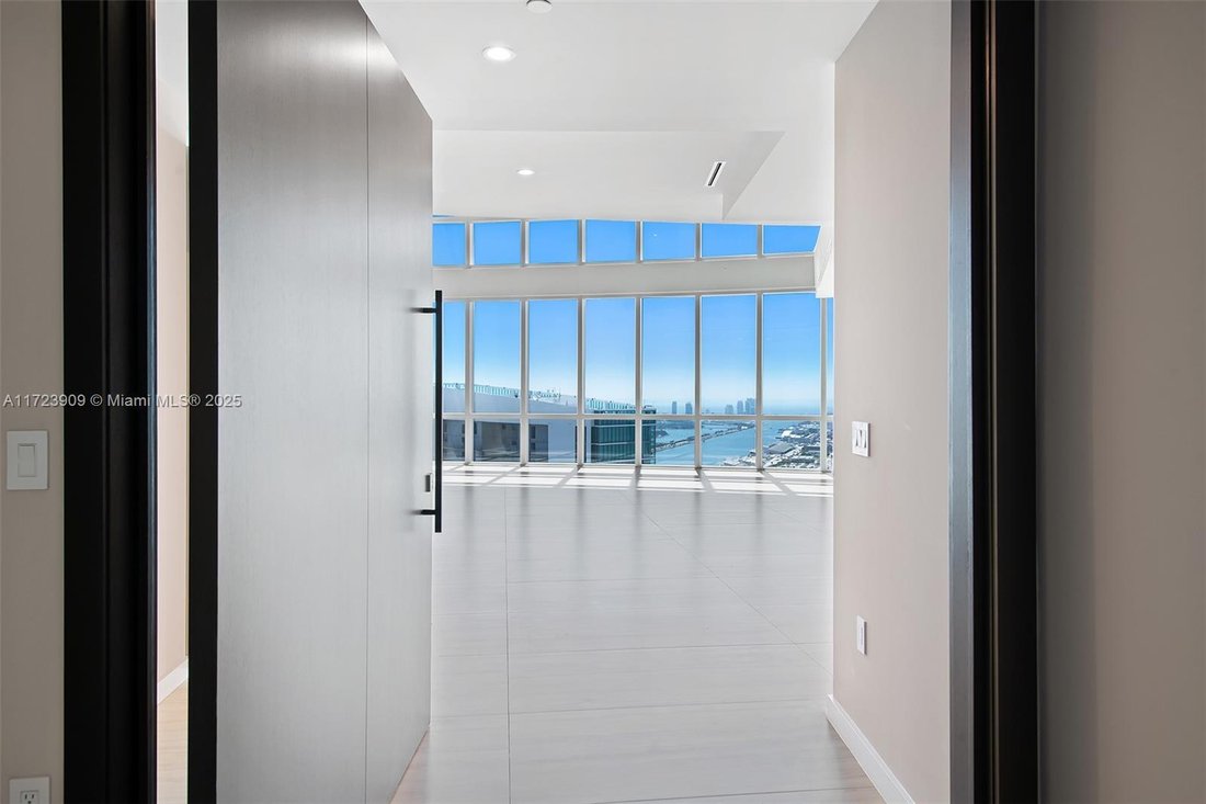 Condo in Miami, Florida, United States 2 - 16636134