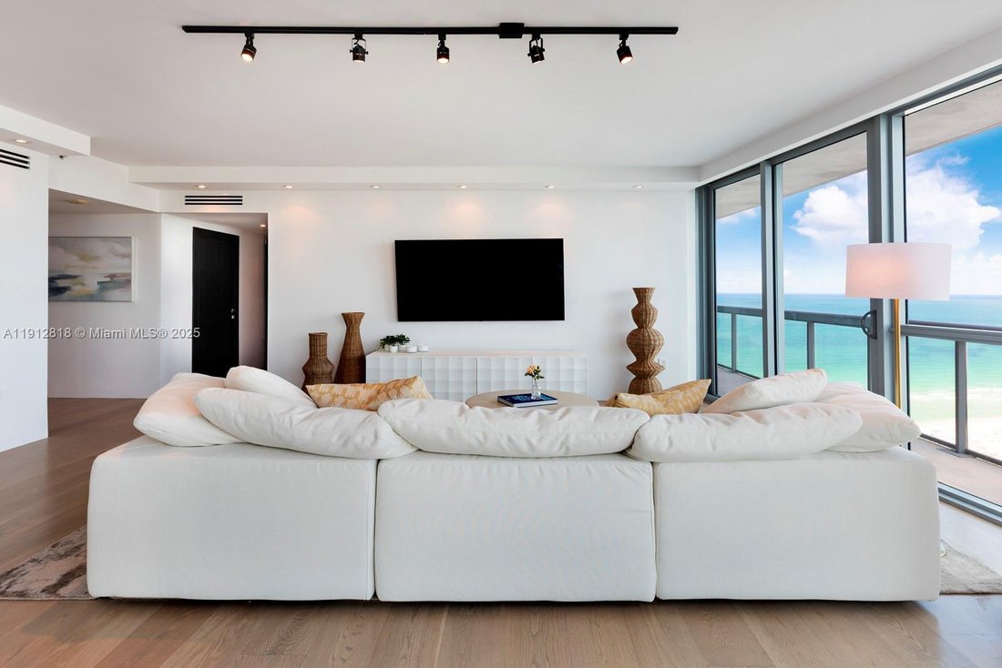 Condo in Miami Beach, Florida, United States 3 - 16639444