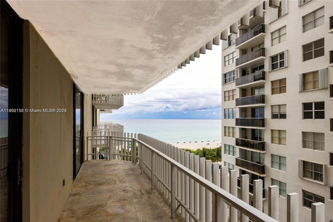 Condo in Miami Beach, Florida, United States 2 - 16640553