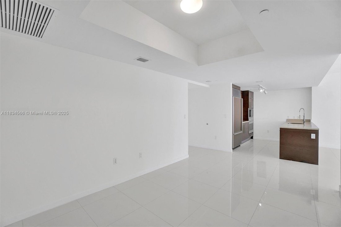 Condo in Miami, Florida, United States 4 - 16636329