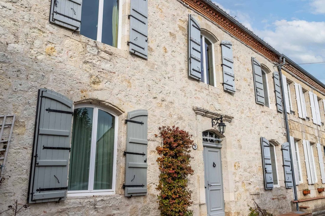 House in École Joseph Bara-Groupe scolaire Carnot-Hôtel de Ville, Agen, France 2 - 16629091