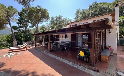 Villa in Capoliveri, Tuscany, Italy 1