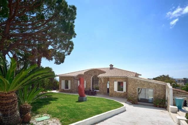 House in La Maure-Super Cannes, Vallauris, France 3 - 12213903