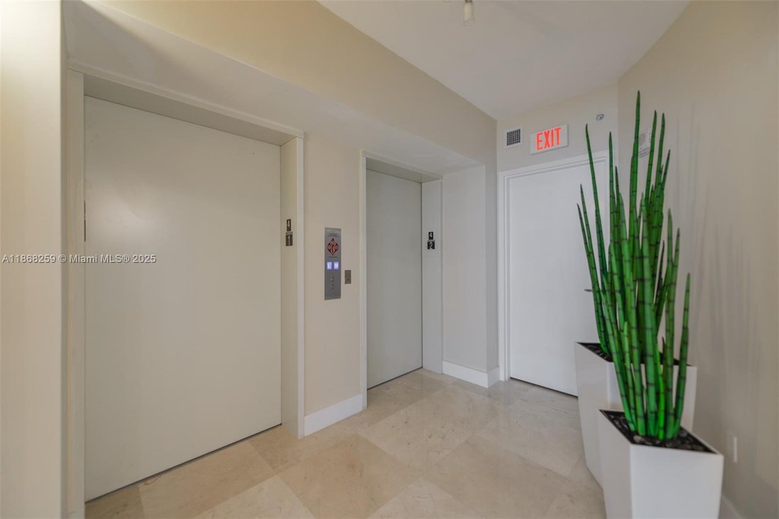 Condo in Hollywood, Florida, United States 2 - 16638368