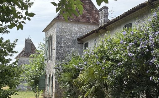 Castle for Sale in Saint-Émilion, Nouvelle-Aquitaine, France